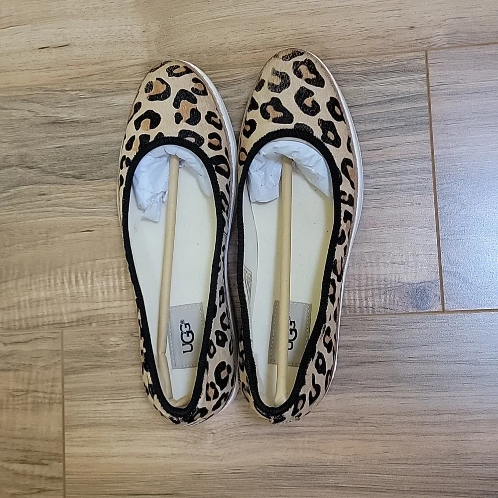 UGG leopard print pony hair flats, size US 7.5 - Picture 11 of 12